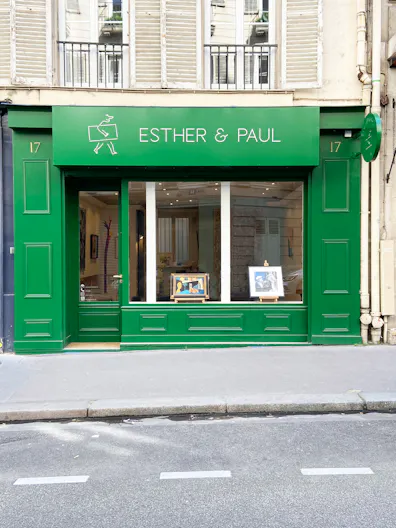 Charming and typical Parisian shop greatly located in Saint-Germain-des-Prés - Image 0