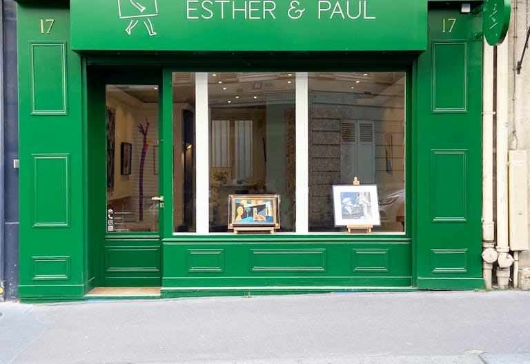 Charming and typical Parisian shop greatly located in Saint-Germain-des-Prés - Image 0