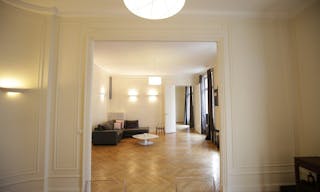 Gorgeous Showroom in Champs-�lys�es - Image 4