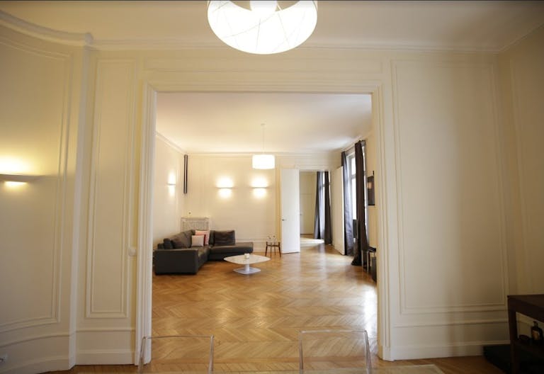 Gorgeous Showroom in Champs-�lys�es - Image 4