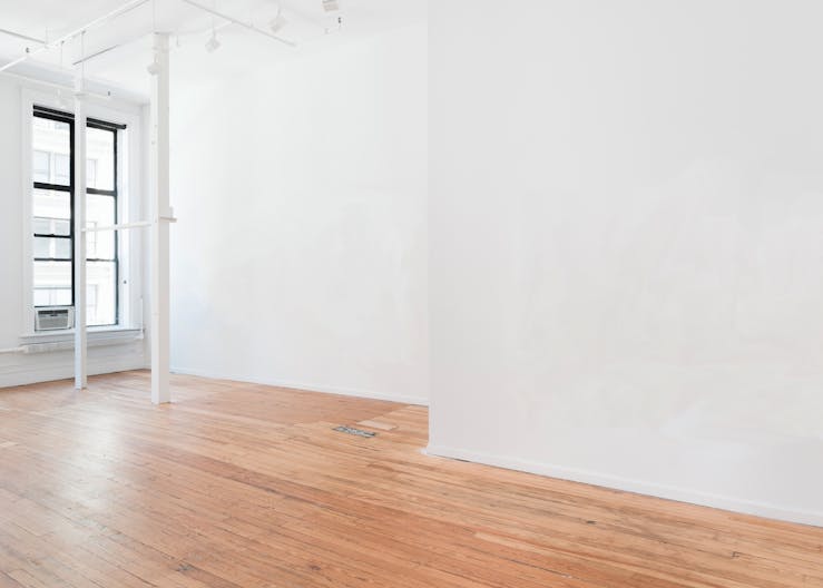 Classic Tribeca loft gallery showroom - Image 3