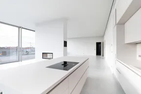 Soiree Rooftop with Skyline View - Image 12