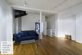 Beautiful Art Gallery - Image 4