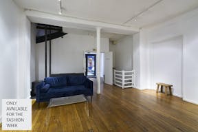 Beautiful Art Gallery - Image 4