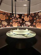 Times Square Restaurant - Image 3