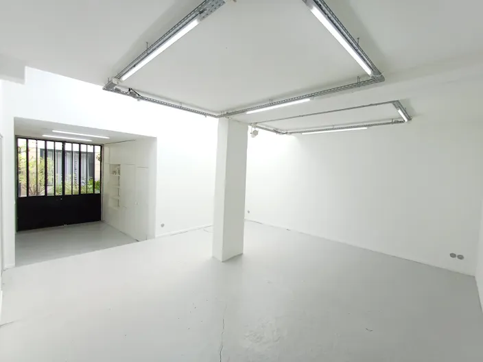 Oberkampf Fashion Showroom - Image 0
