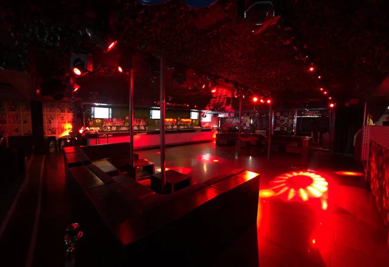 NYC Themed Nightclub & Restaurant - Image 2