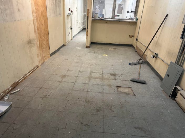 Storefront for rent in East NY, Brooklyn - Image 2