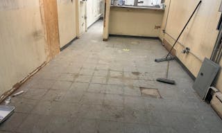 Storefront for rent in East NY, Brooklyn - Image 2