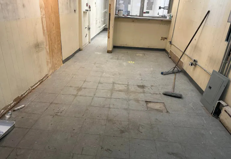 Storefront for rent in East NY, Brooklyn - Image 2