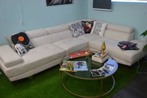 Multi-functional Creative Space in Long Beach, California - Photography, Music Recording, Podcast & More! - Image 4