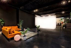 Studio professionnel de 200m� pour vos shootings et tournages. - Image 5