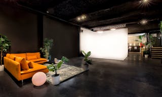 Studio professionnel de 200m� pour vos shootings et tournages. - Image 5