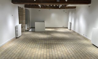 Showroom Place des Vosges au coeur du Marais sur cour class�e - Image 4