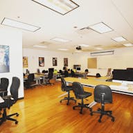 Media Hub for creative production and event space - Image 6