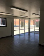 Great Downtown Retail /Office space available - Image 1