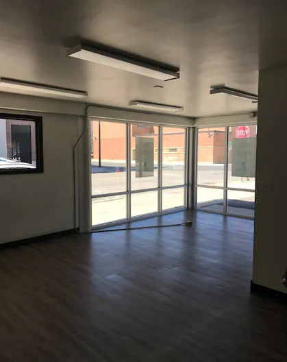 Great Downtown Retail /Office space available - Image 1