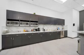 New concept in fully furnished offices for rent on a short term, temporary and virtual services - Image 30