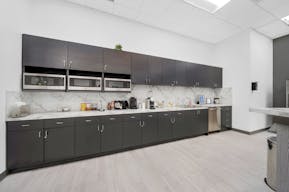 New concept in fully furnished offices for rent on a short term, temporary and virtual services - Image 30