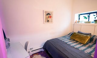 Colorful Spacious Garden Apartment - Image 13