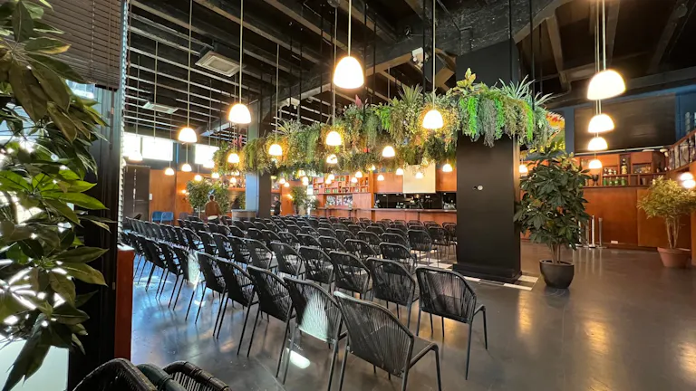 Salle de réception au cœur du quartier Confluence - Image 1