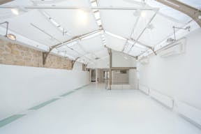 Amazing Space in Le Marais - Image 1