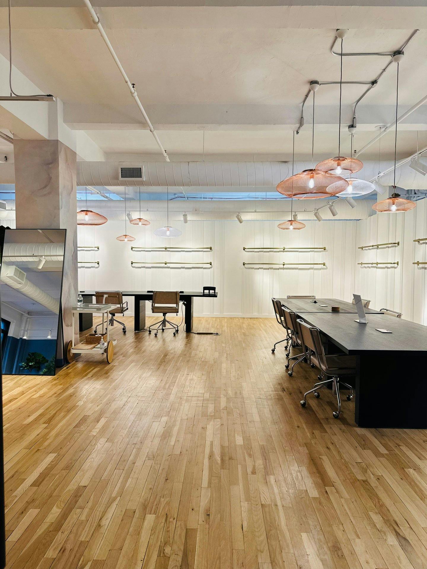 1,670 Square Foot Apparel Showroom in Midtown Manhattan