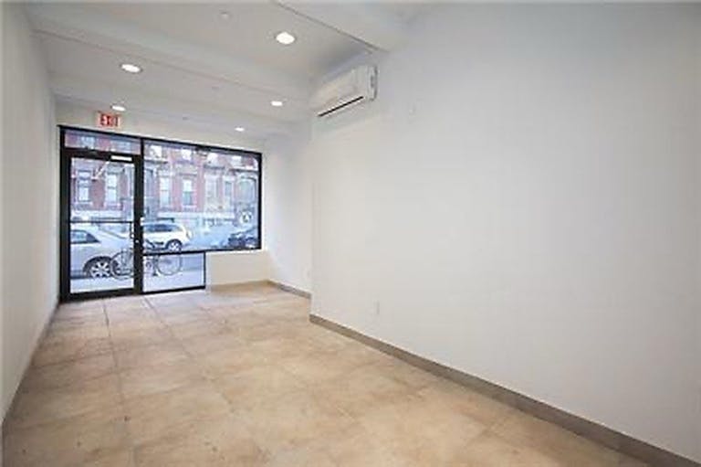 Storefront white box in East Village - Image 0