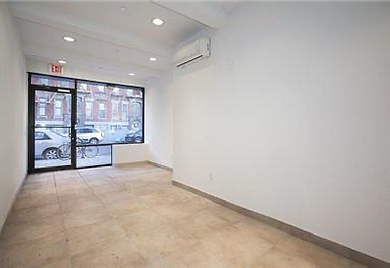 Storefront white box in East Village - Image 0