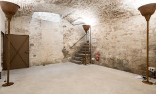 Showroom Boutique in Canal Saint Martin - Image 8