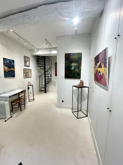 Rue de Bourgogne Pop Up Boutique - Image 3