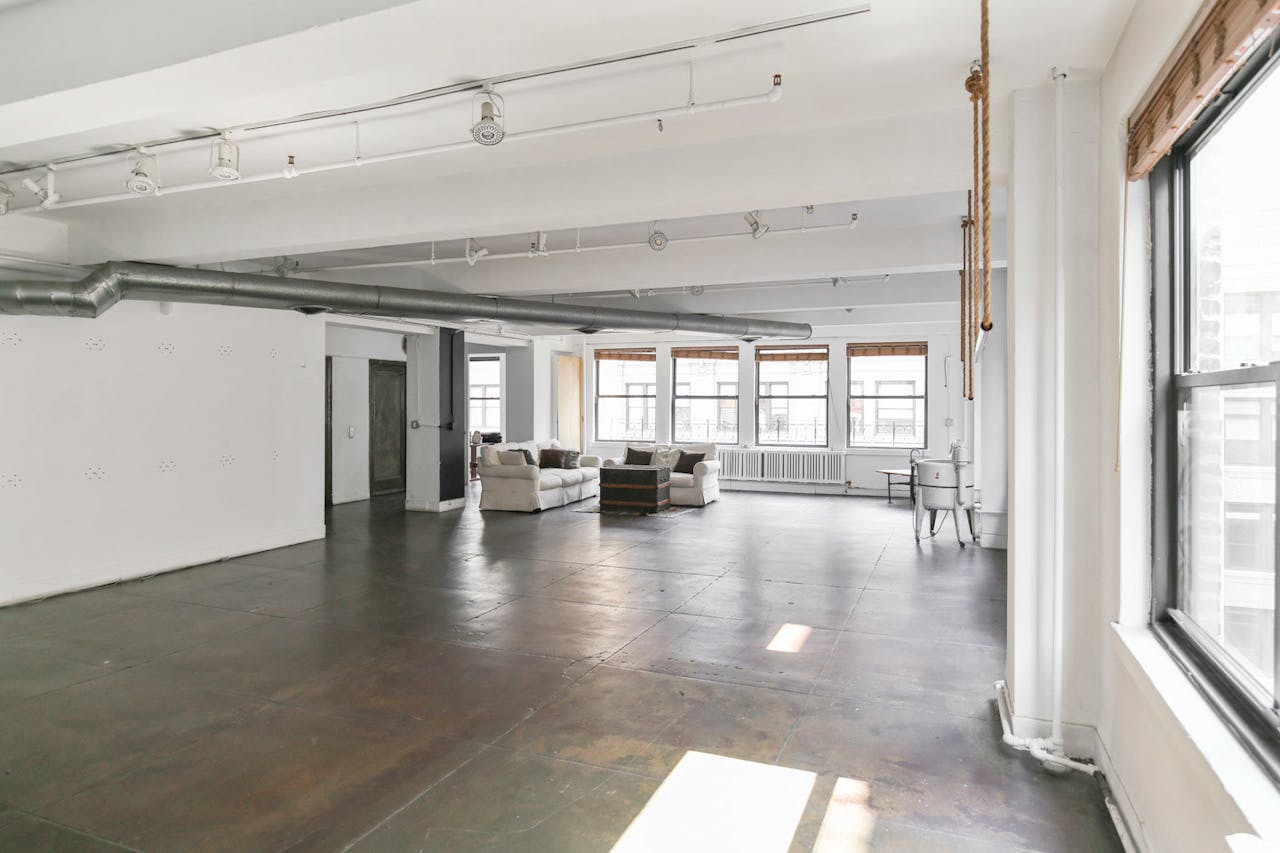 Bright Midtown Showroom - Image 1