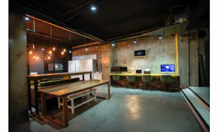 Elevate Your Event Experience in Istanbul's Chic Studio - Image 7