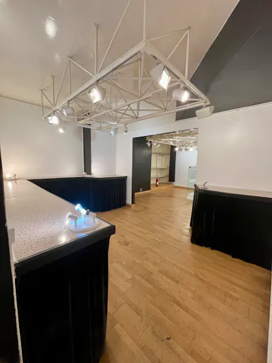 Pop Up Store / ShowRoom Thorigny Picasso - Image 4