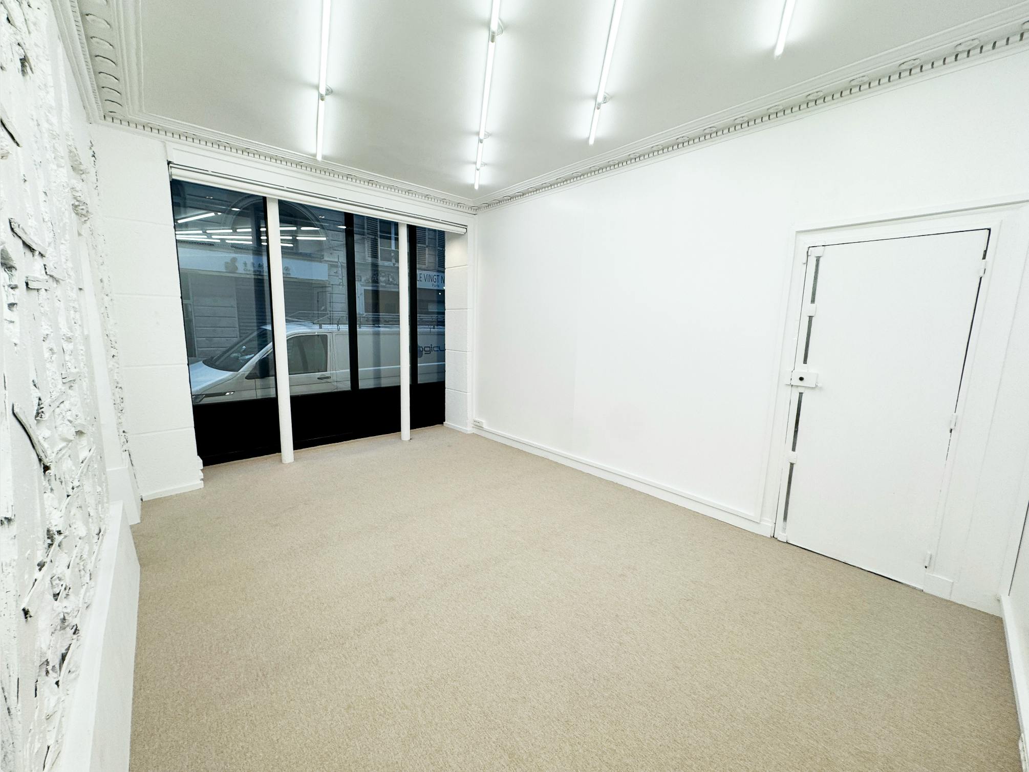 Boutique and Gallery Space in the 10th Arrondissement