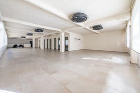 First floor multifunctional showroom and event space in the heart of Porta Venezia, Milan - Image 11