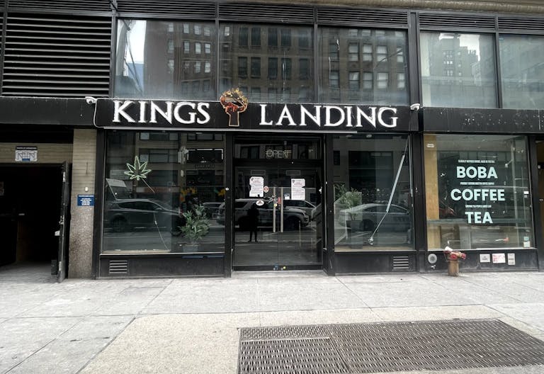 Seventh Ave Pop-Up Store - 1500 Sqft of Ground floor retail - Image 0