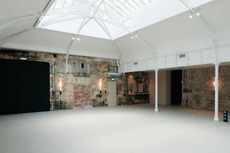 STUDIO 02 - Image 3