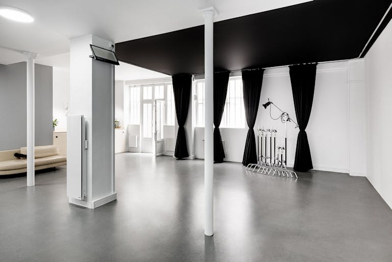 120m2 shooting studio in the heart of Paris - Image 1