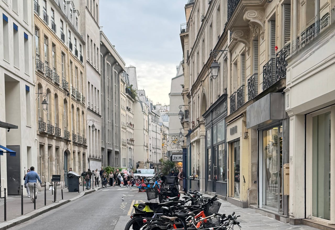 Prime Marais Showroom – Ideal for Fashion Pop-Up & Brand Activation - Image 2