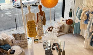 Showroom in Le Marais - Image 2