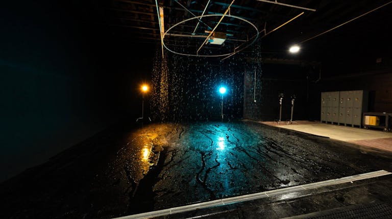 Car Rain Room - Image 3
