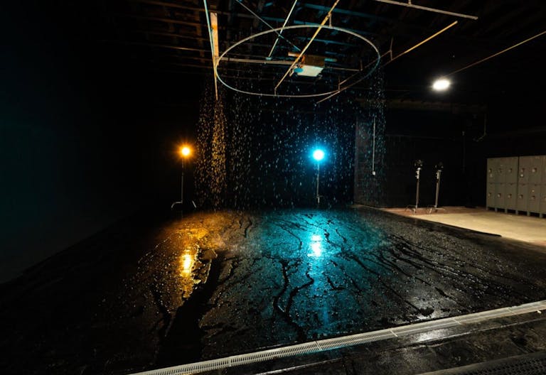 Car Rain Room - Image 3