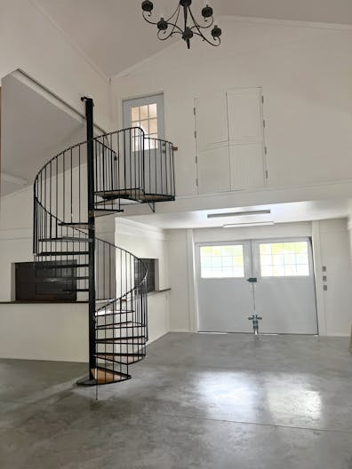 Beautiful Estate in Climax, NC - Image 1