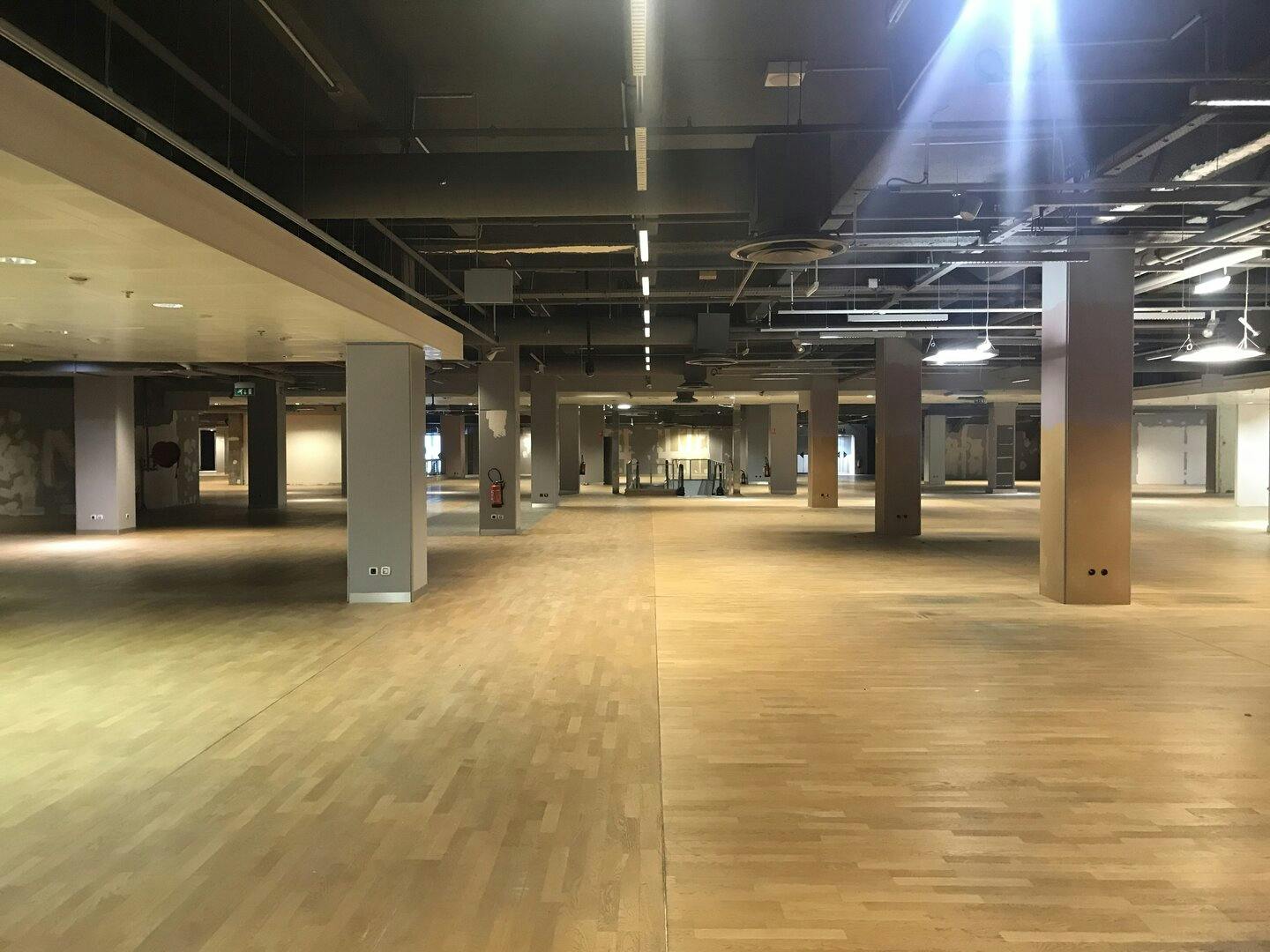 Unique 9,000 sqm Former Shopping Mall in Paris 15th
