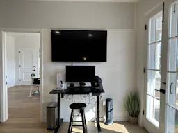 Pop-Up Space for Small Businesses (Meeting/Production Space) - Image 6