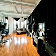 Video / Photo Podcasting Studio Rental - Image 6