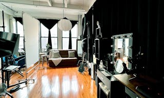 Video / Photo Podcasting Studio Rental - Image 6