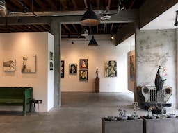 Spacious Industrial, vintage mid town gallery and studio with great natural lighting. - Image 8