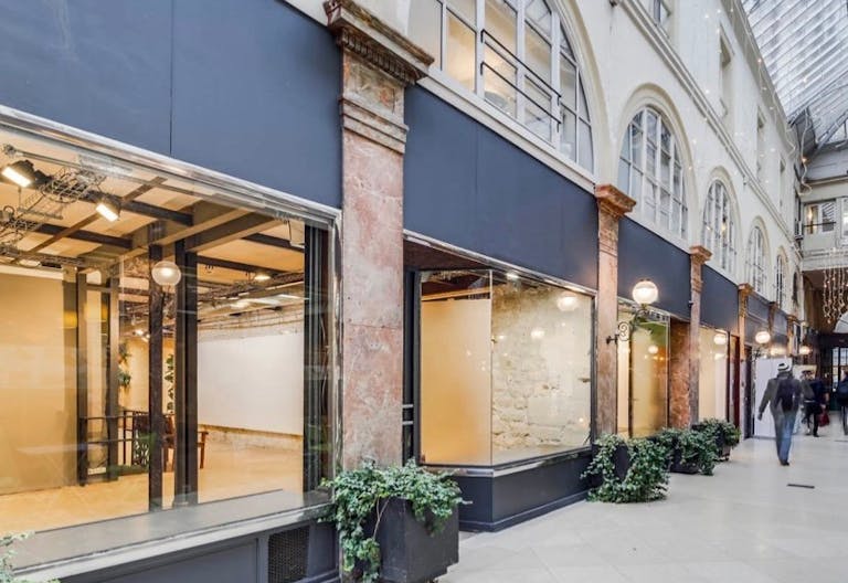 Espace commerciel exceptionnel dans un passage entre Op�ra et Palais Royal - Image 0